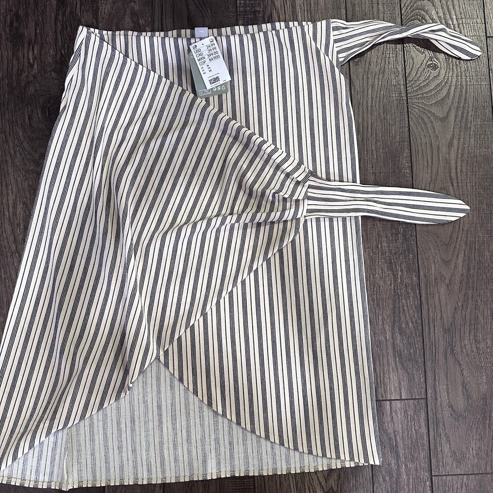 H&M Asymmetrical Striped Skirt - Black and White